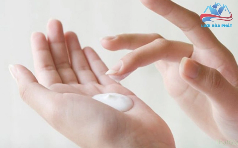 Tần suất bôi thuốc tránh muỗi