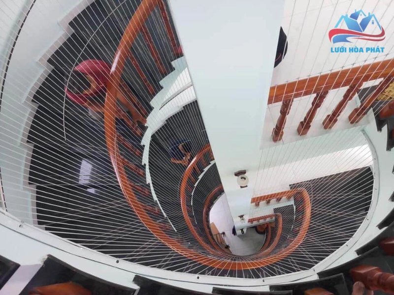 Lợi ích vượt trội của lưới an toàn cầu thang