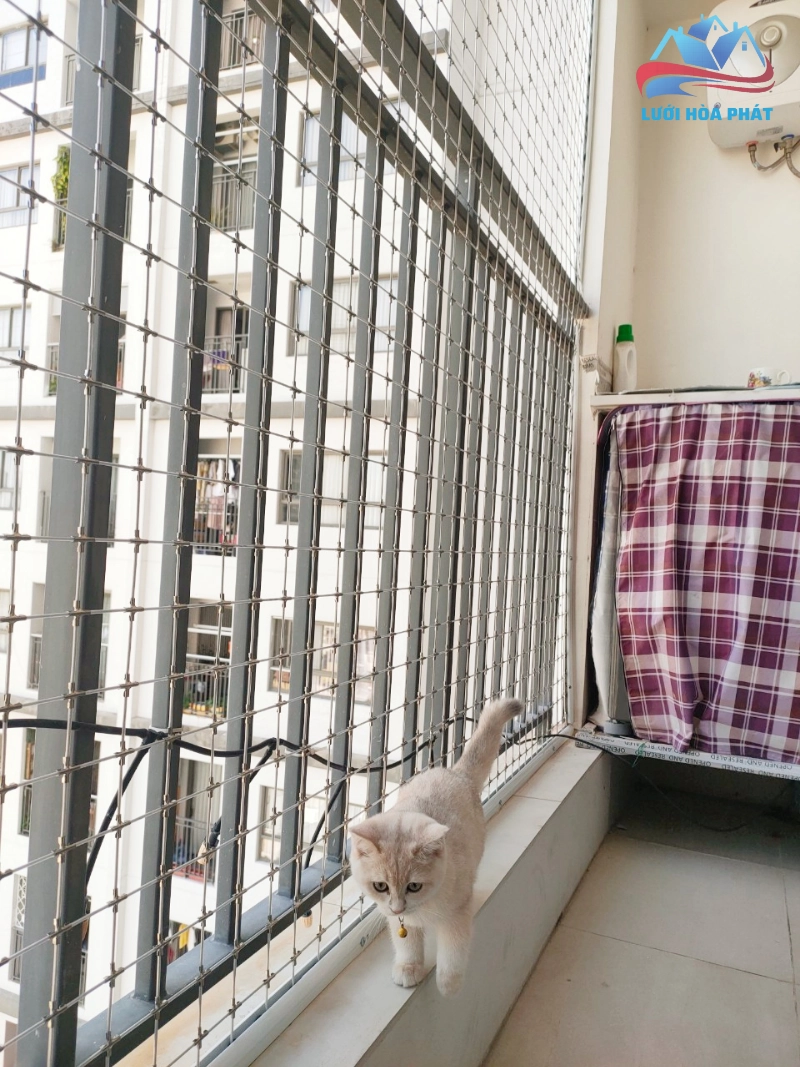 Lưới bảo vệ ban công chuyên dụng cho thú cưng