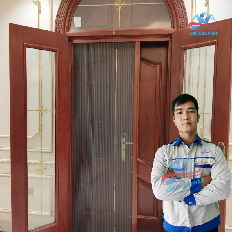 thi công cửa lưới