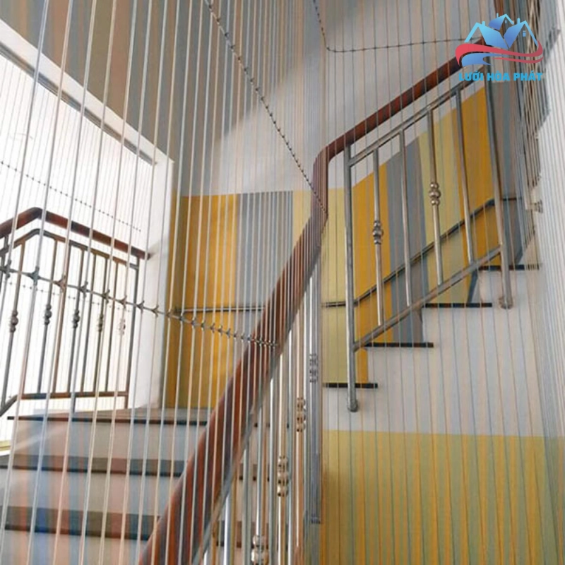 Tiêu chuẩn an toàn và độ bền của lưới cầu thang