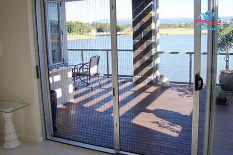 cửa lưới chống côn trùng ban công cửa lưới chống côn trùng ban công