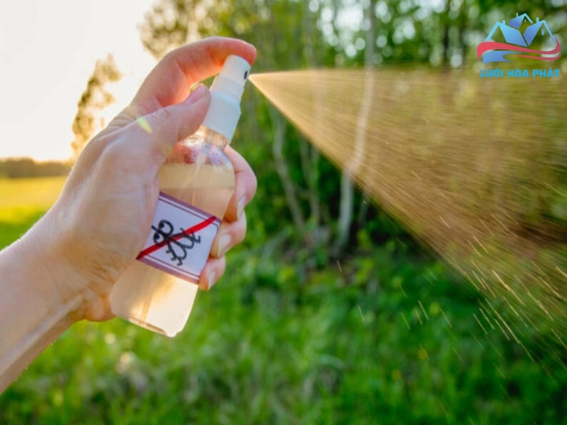Pha chế dung dịch xịt chống muỗi (Topical Spray)