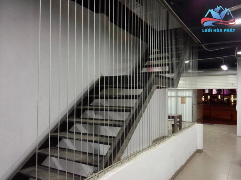 Lưới an toàn cầu thang