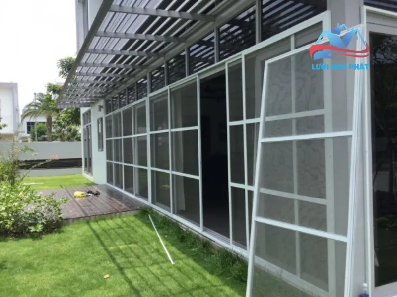 Ưu điểm của cửa lưới chắn muỗi cố định