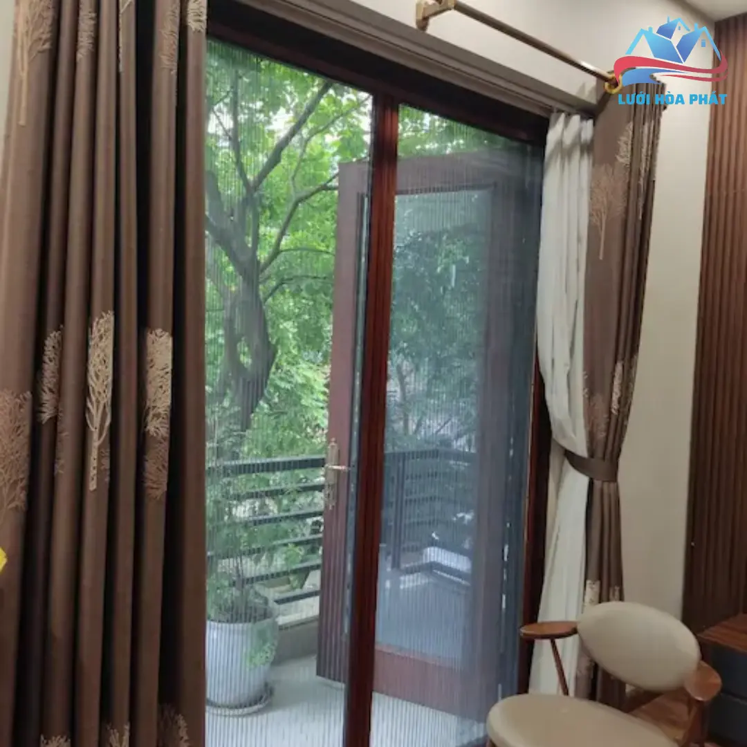 mẫu cửa lưới ban công đẹp