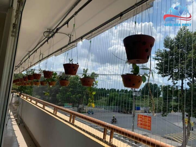 Hướng dẫn bảo trì và vệ sinh lưới an toàn chung cư định kỳ