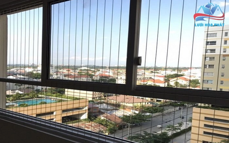 Lưới an toàn ban công chung cư khung cố định