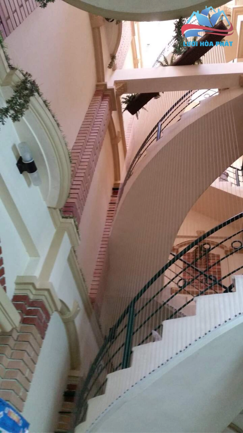 Ngoài việc bảo vệ, lưới bảo vệ ban công còn có tác dụng bảo vệ tài sản và chống đột nhập