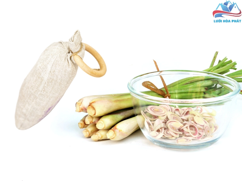 Đuổi muỗi bằng túi thơm sả
