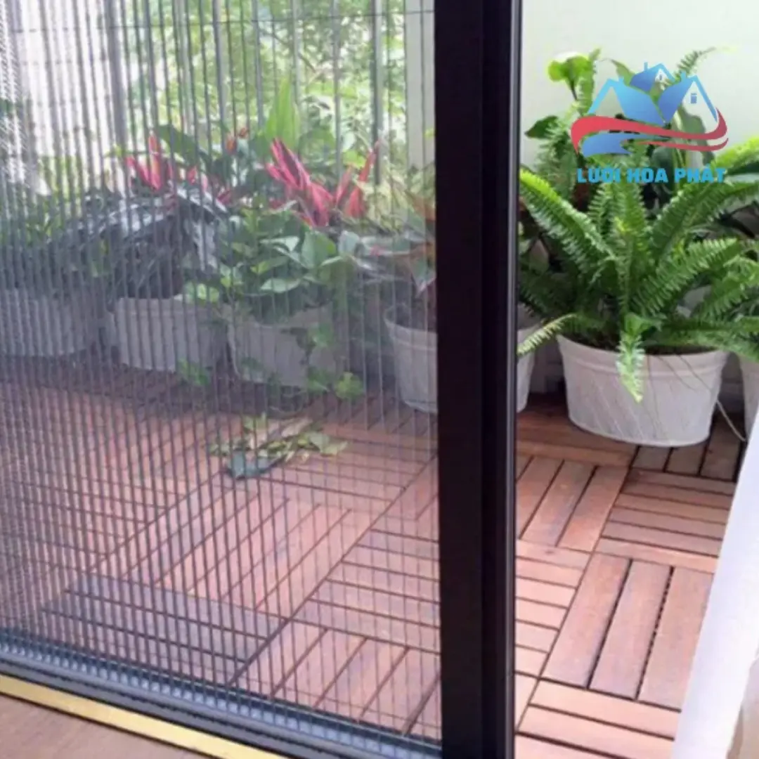 mẫu cửa lưới chống muỗi ban công