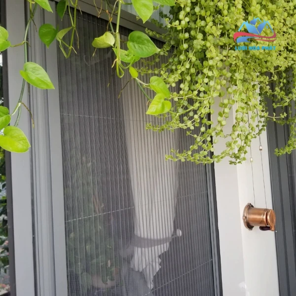 cửa lưới chống muỗi ngoài trời