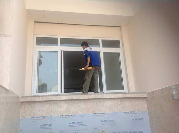 Lắp đặt và sửa chữa cửa lưới chống muỗi tại Long Biên