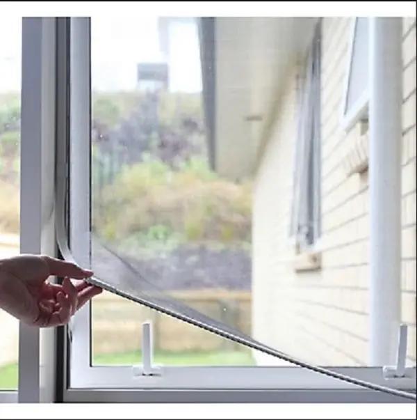 Lưới dán chống muỗi cửa sổ